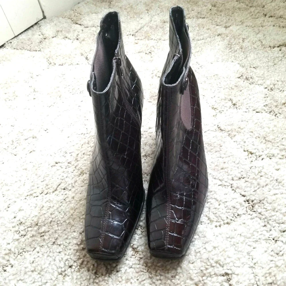 Franco Sarto Flynn Brown Faux Patent Leather Ankle Boots -Size 9.5 M